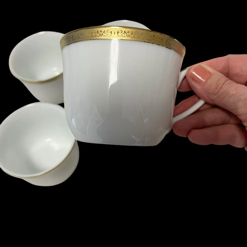 Charter Club Grand Buffet Classic Gold Rimmed Tea or Coffee Cup Set of 4